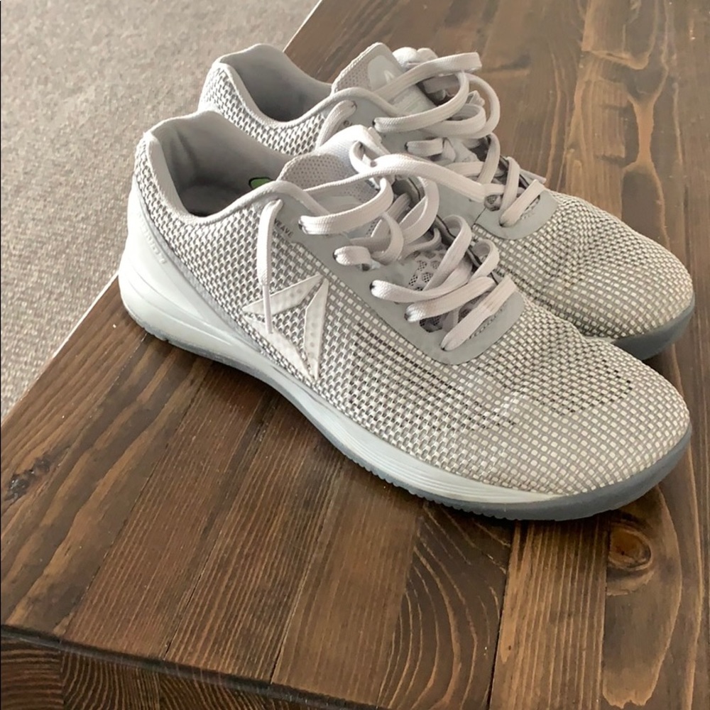 Women’s Nano 7 size 11 GREAT CONDITION